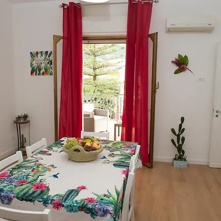 Casa Vacanze Ines Carini Exterior foto